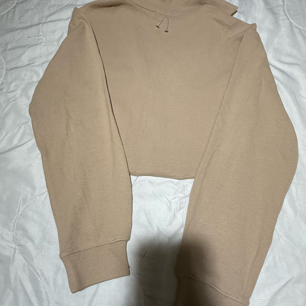 Tan Button-Up Cropped top - Picture 4 of 7
